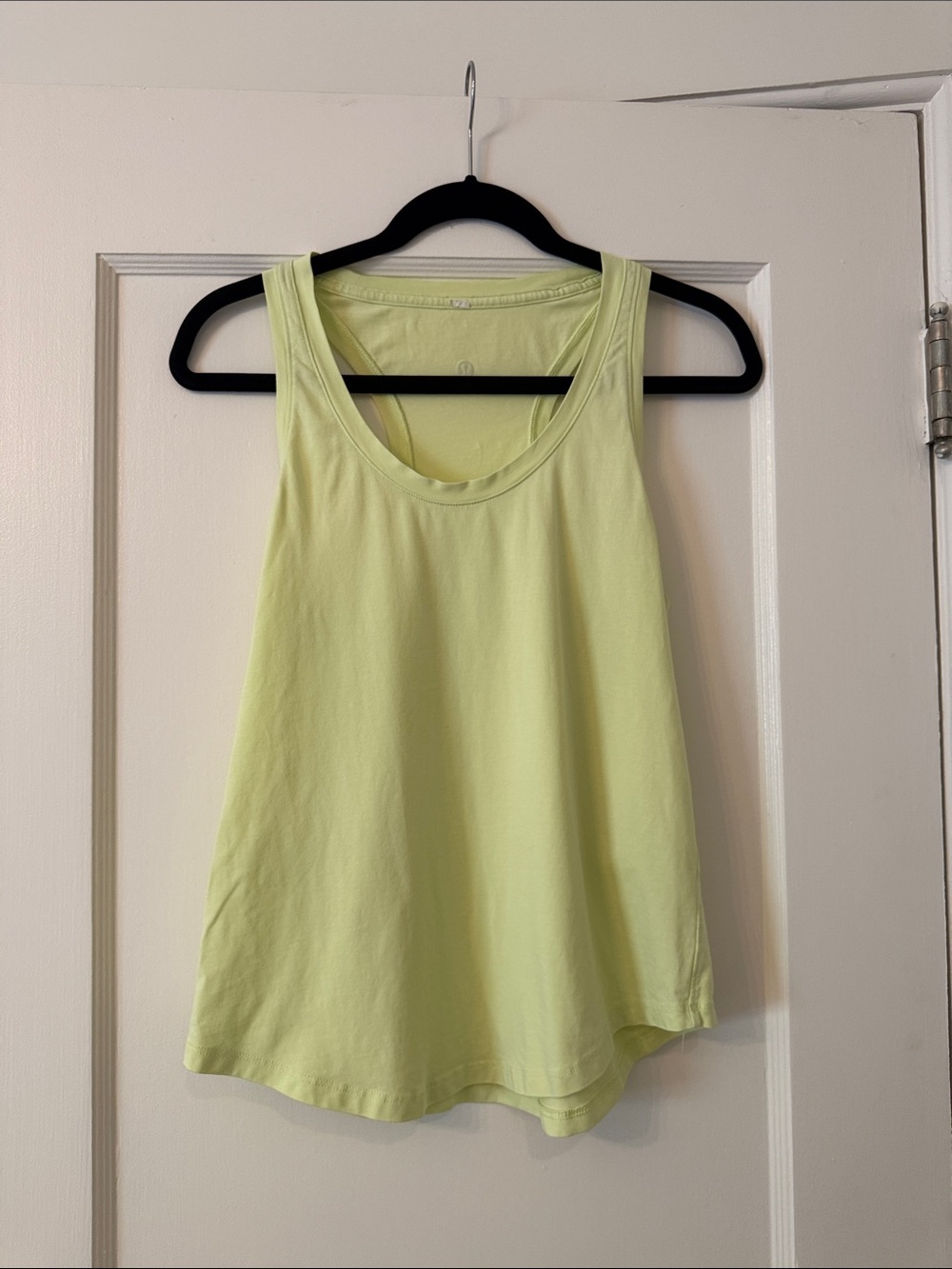 lululemon athletica Women's Scoop Neck Tank Top - Lime Green